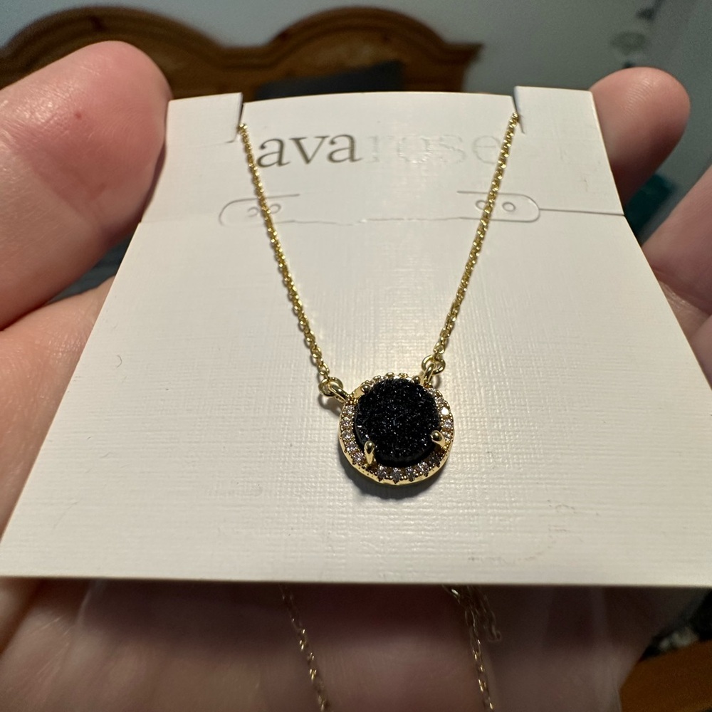 Ava Rose , Austin pendant necklace